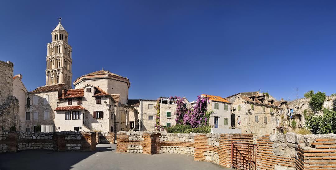 Kathedrale und Campanile des Hl. Domnius